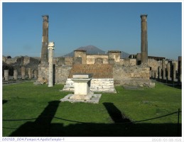 080128_004.Pompei.4.ApolloTemple-1